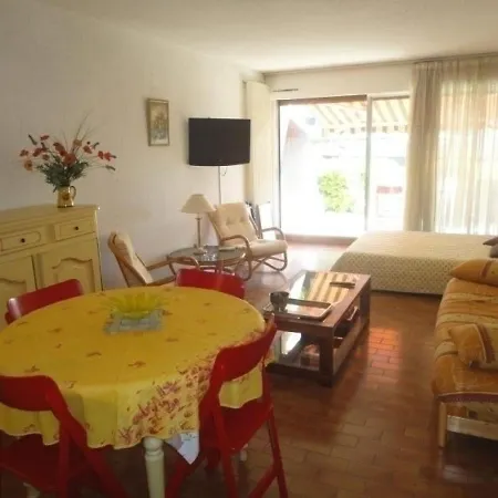 Apartment Port Camargue, 1 Piece, 4 Personnes - Fr-1-414-173 *